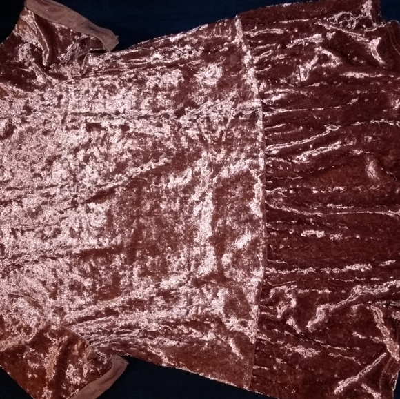 Soft & Electrifying Crushed Velvet Shirt - Picture 8 of 15